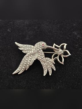 Vintage Avon Hummingbird Brooch – Silver Tone with Marcasite Rhinestones